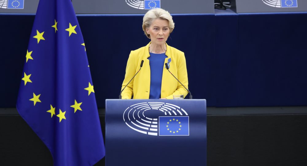 BE premton 100 milione euro per rindertimin e shkollave ne Ukraine